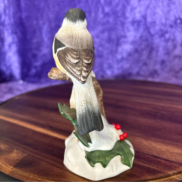 Chickadee with Holly Andrea by Sadek #7843 1981 with base Made in Japan - Picture 3 of 6